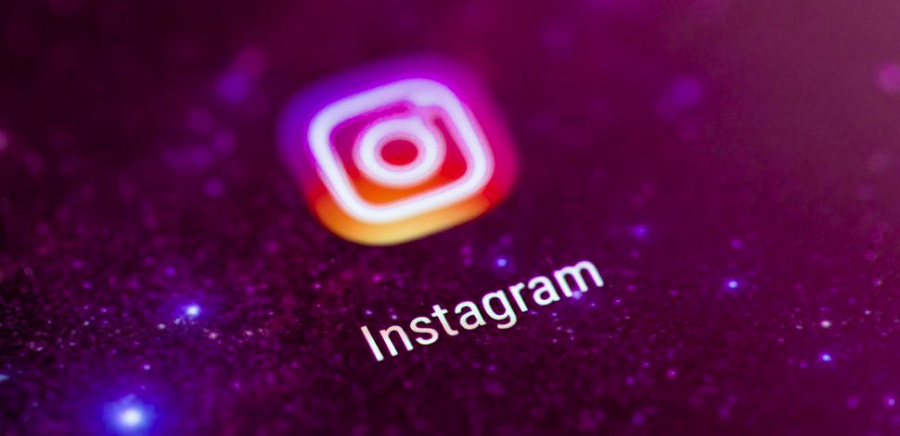 Instagram School Story informatii noi din IT si Tech GlobeHosting